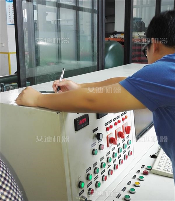 产品出厂前测试.jpg 产品出厂前测试.jpg