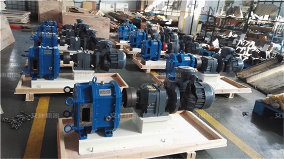 吉林榆树正大肉鸡全产业链项目配套鸡粪及屠宰废弃物综合治理项目用转子泵.jpg 吉林榆树正大肉鸡全产业链项目配套鸡粪及屠宰废弃物综合治理项目用转子泵.jpg