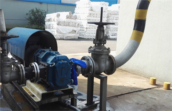 江苏印染厂凸轮转子泵使用中.jpg 江苏印染厂凸轮转子泵使用中.jpg