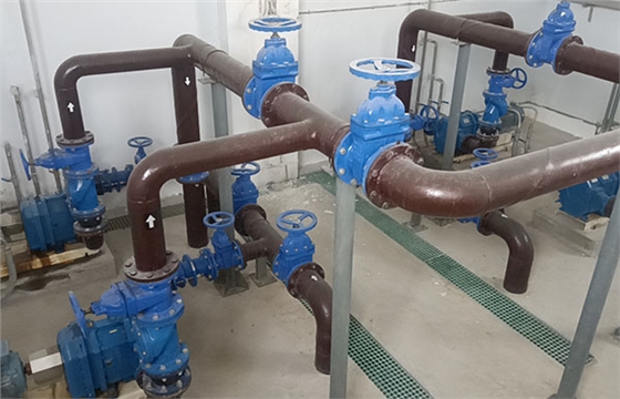 平衡池污水提升泵使用现场.jpg 平衡池污水提升泵使用现场.jpg