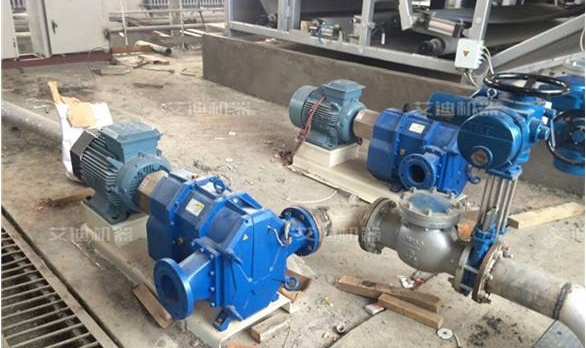 转子泵安装时对管路的要求.jpg 转子泵安装时对管路的要求.jpg