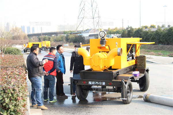 移动抢险救援泵站.jpg 移动抢险救援泵站.jpg