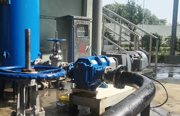 江苏吴江佰陆染织厂印染污泥泵.jpg 江苏吴江佰陆染织厂印染污泥泵.jpg