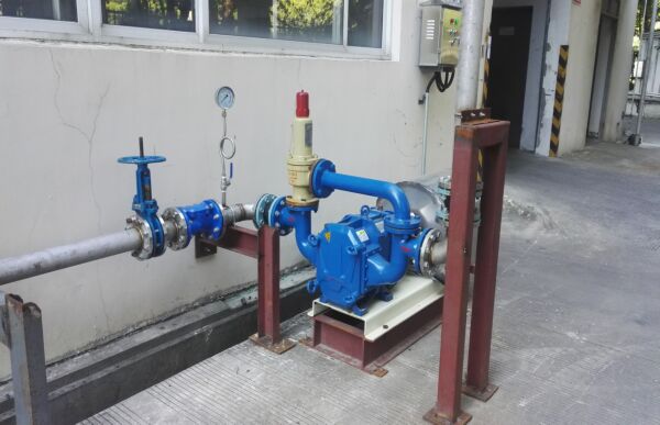 化粪池污水输送泵生产.jpg 化粪池污水输送泵生产.jpg