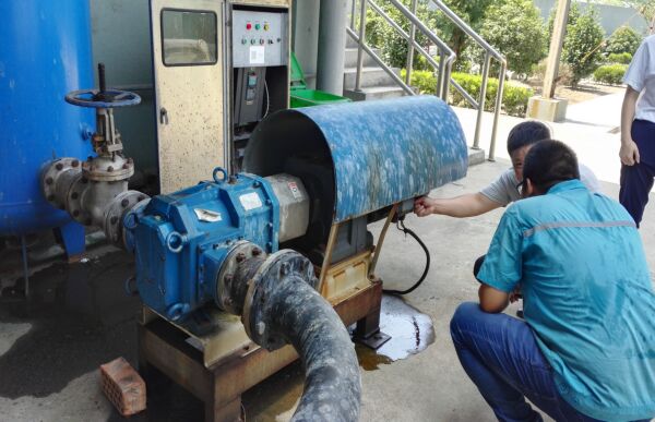 板框压滤机污水提升泵.jpg 板框压滤机污水提升泵.jpg