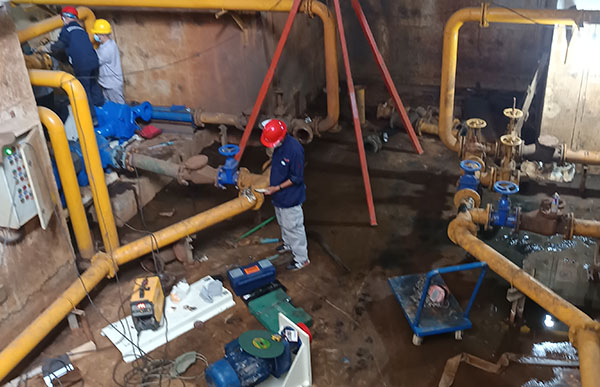 兰溪污水处理厂高效池安装转子泵.jpg 兰溪污水处理厂高效池安装转子泵.jpg