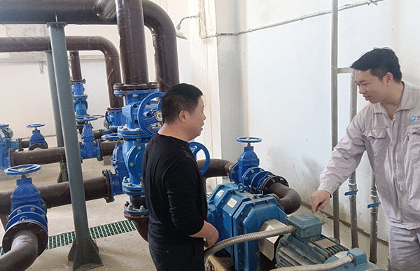 平衡池污水泵现场应用.jpg 平衡池污水泵现场应用.jpg