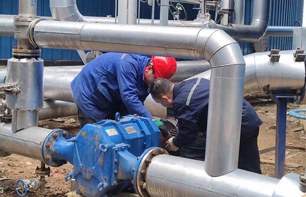 污水输送设备现场调试中.jpg 污水输送设备现场调试中.jpg